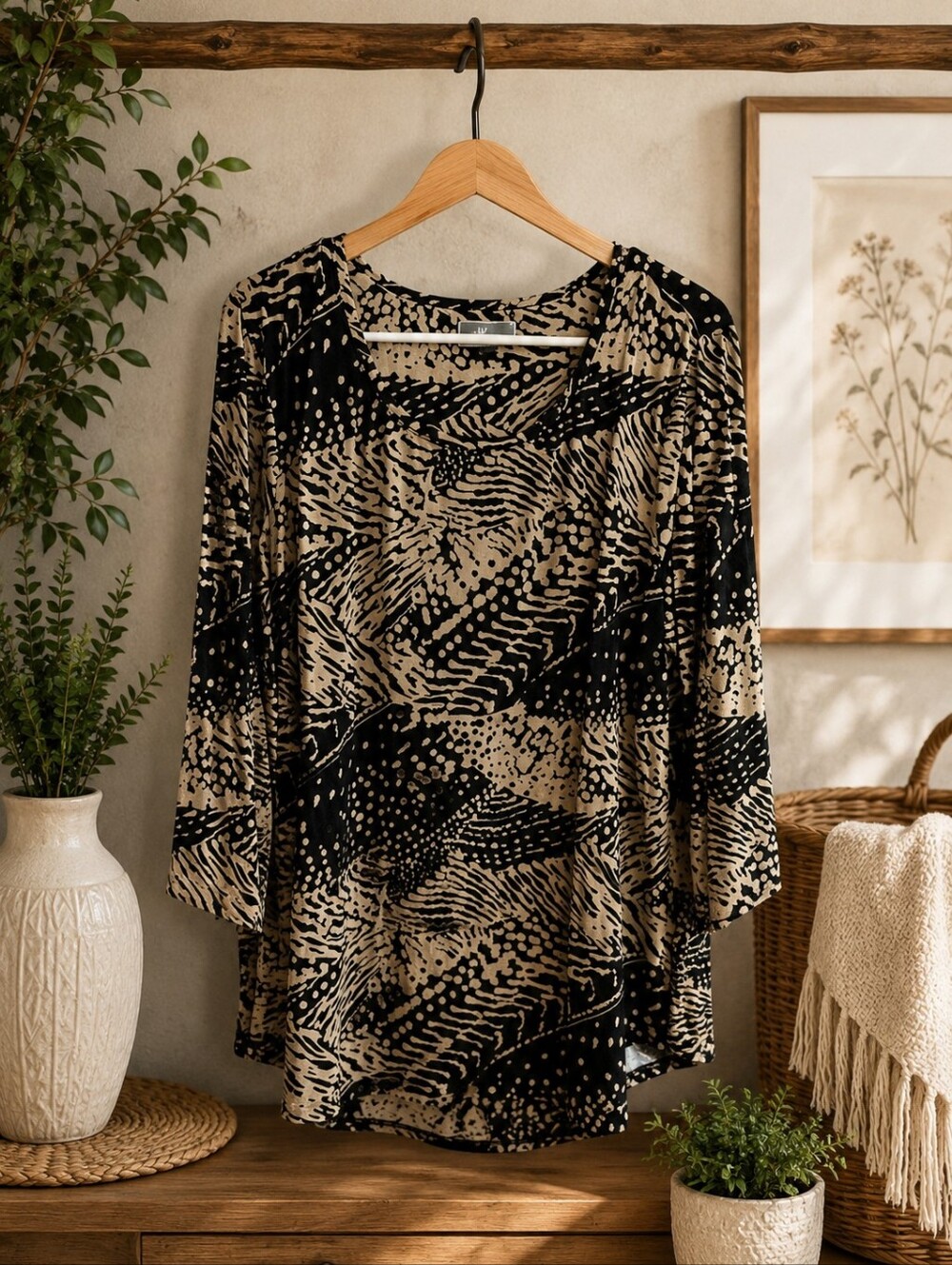 JM Collection Black and Beige Abstract Print Tunic Top